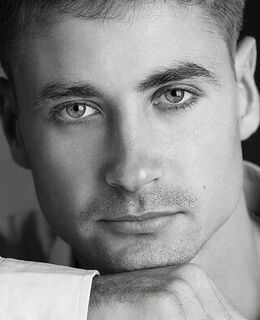 Алексей Тихонов